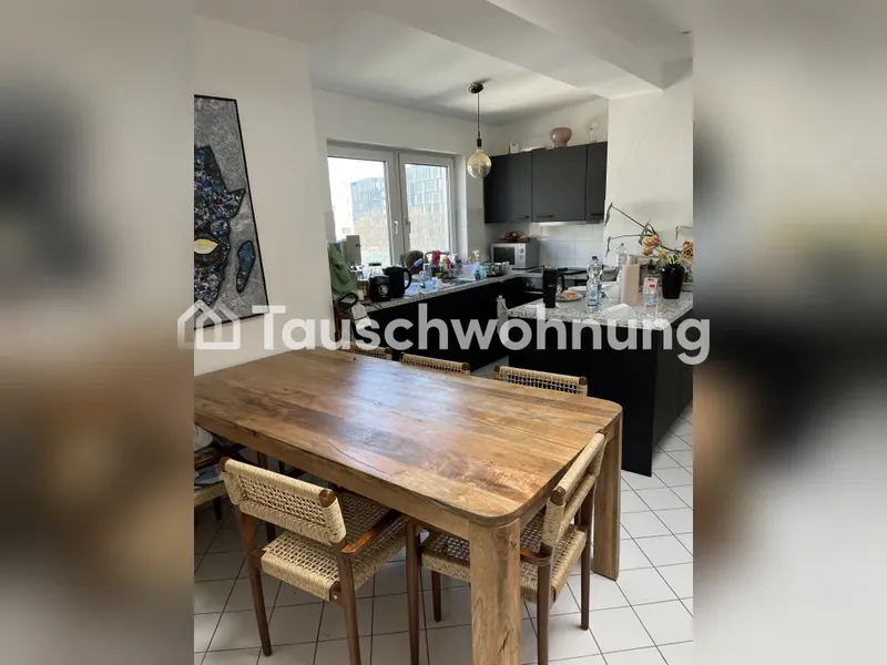 Tauschwohnung: Suche 4-Zimmer-Wohnung in Berlin bis 2000€ — photo 1
